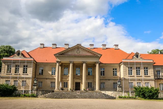 Pałac Czerniejewo - niezwykła atrakcja turystyczna w Wielkopolsce Pałac Czerniejewo - niezwykła atrakcja turystyczna w Wielkopolsce