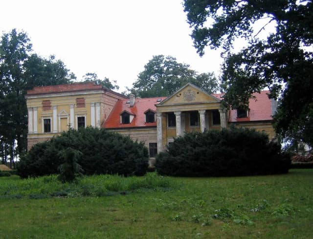 Parafia Borków Stary: Co warto zobaczyć i zwiedzić w Borkowie? Parafia Borków Stary: Co warto zobaczyć i zwiedzić w Borkowie?