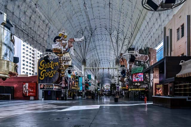 Las Vegas: historia powstania miasta hazardu i rozrywki Las Vegas: historia powstania miasta hazardu i rozrywki