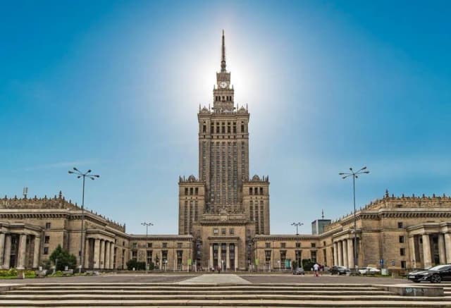 12 fascynujących ciekawostek o Pałacu Kultury i Nauki, które cię zaskoczą 12 fascynujących ciekawostek o Pałacu Kultury i Nauki, które cię zaskoczą