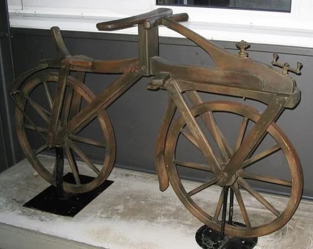 Niesamowita historia roweru: Skąd się wziął pierwszy wynalazek na dwóch kołach Niesamowita historia roweru: Skąd się wziął pierwszy wynalazek na dwóch kołach