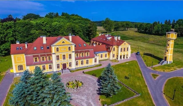 Pałac Rymań - luksusowy nocleg w zabytkowym hotelu na Pomorzu Zachodnim Pałac Rymań - luksusowy nocleg w zabytkowym hotelu na Pomorzu Zachodnim