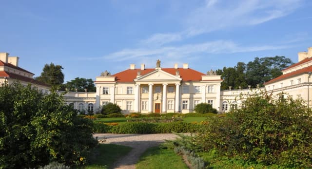 Najpiękniejsze pałace w Wielkopolsce: 6 zabytkowych rezydencji do zwiedzania Najpiękniejsze pałace w Wielkopolsce: 6 zabytkowych rezydencji do zwiedzania