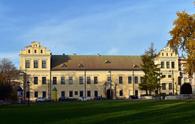 Najsłynniejsze pałace biskupie w Polsce - historia i architektura zabytków Najsłynniejsze pałace biskupie w Polsce - historia i architektura zabytków