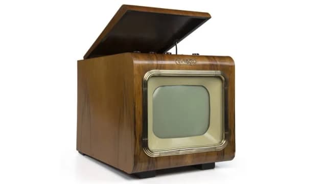 Kiedy powstał pierwszy telewizor? Historia wynalezienia i ewolucja technologii Kiedy powstał pierwszy telewizor? Historia wynalezienia i ewolucja technologii